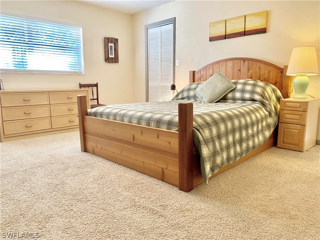 12903 Iona Road Fort Myers, FL 33908 - Photo 13 of 28 Gallery Image 13