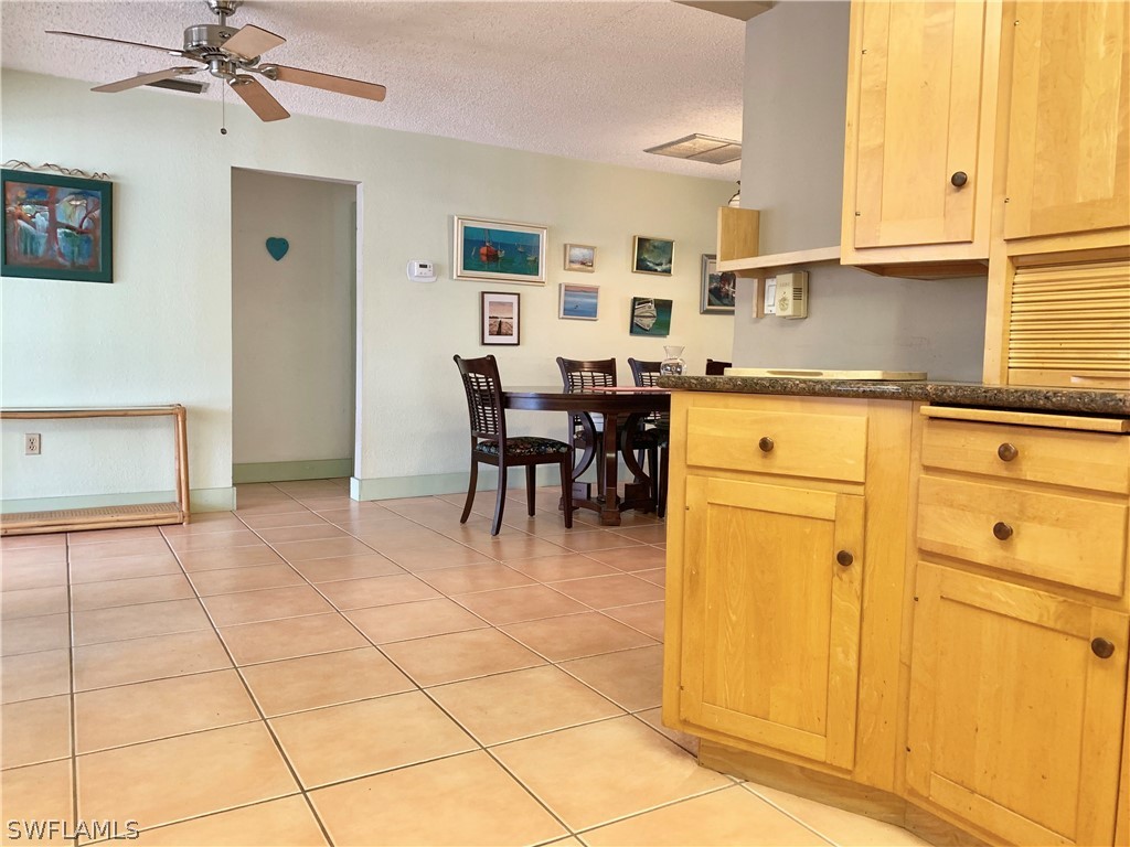 12903 Iona Road Fort Myers, FL 33908 - Photo 9 of 28 Gallery Image 9