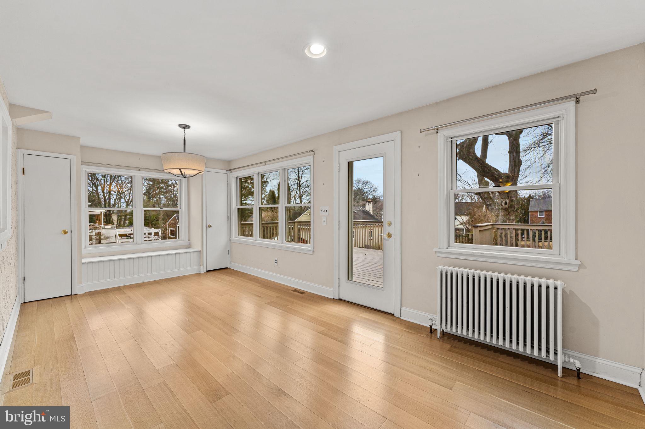 18 Manor Road Paoli, PA 19301 - Photo 14 of 41 Dining room.