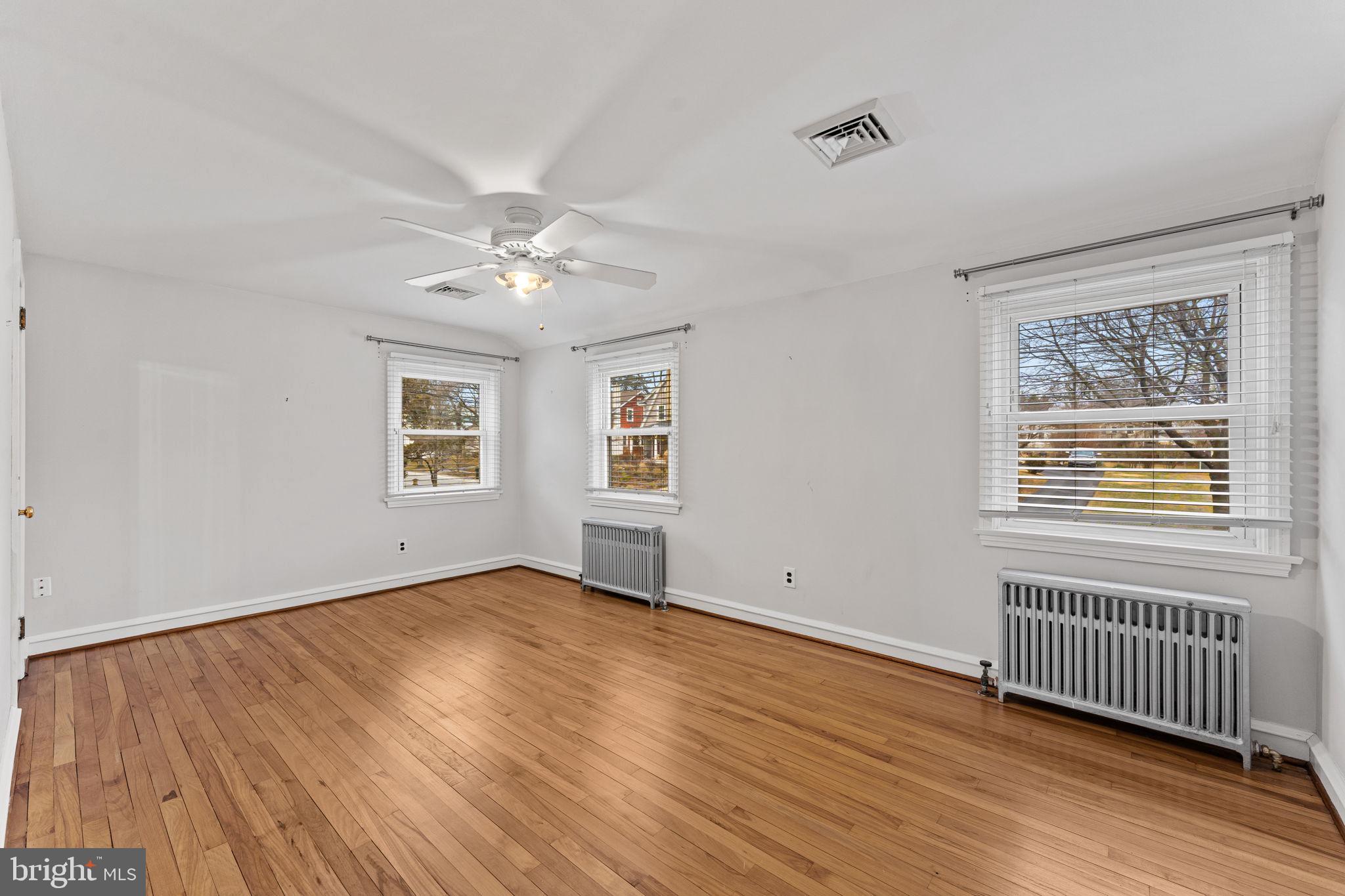 18 Manor Road Paoli, PA 19301 - Photo 18 of 41 Bedroom 1.