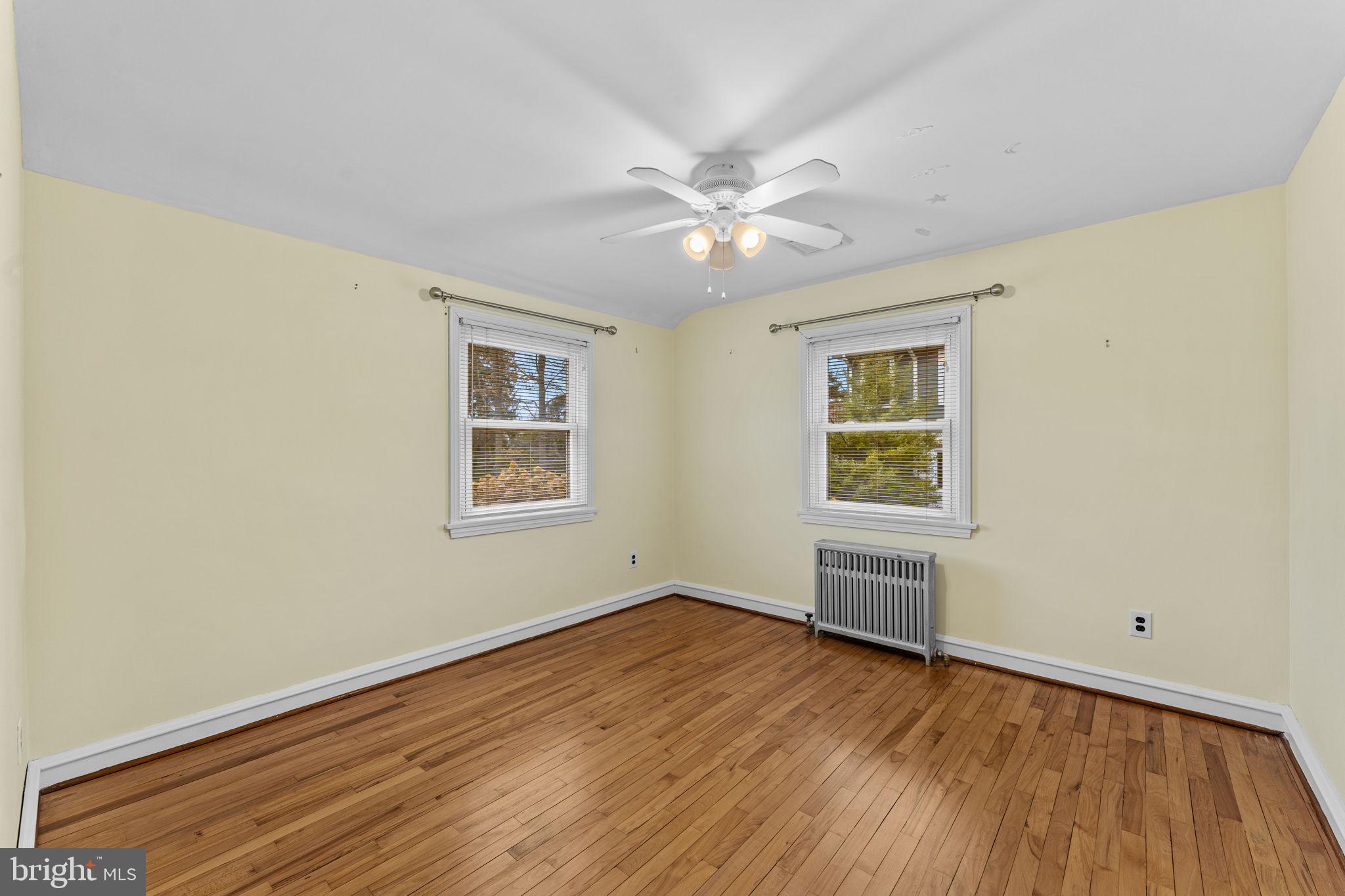18 Manor Road Paoli, PA 19301 - Photo 20 of 41 Bedroom 2.