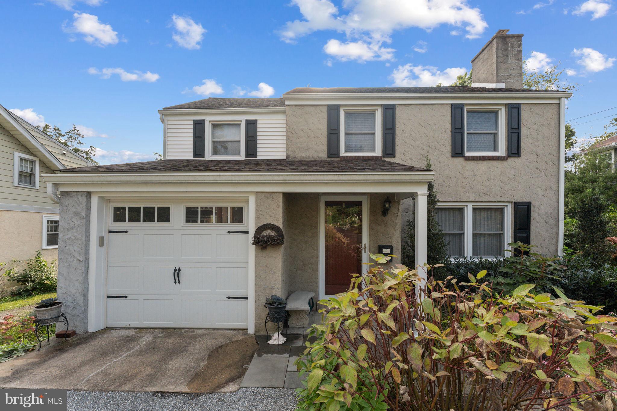 18 Manor Road Paoli, PA 19301 - Photo 2 of 41