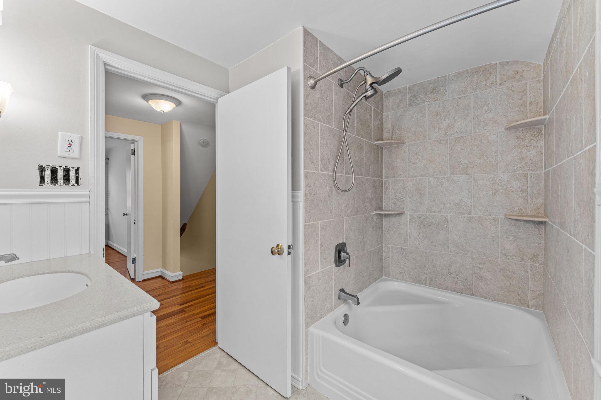 18 Manor Road Paoli, PA 19301 - Photo 23 of 41