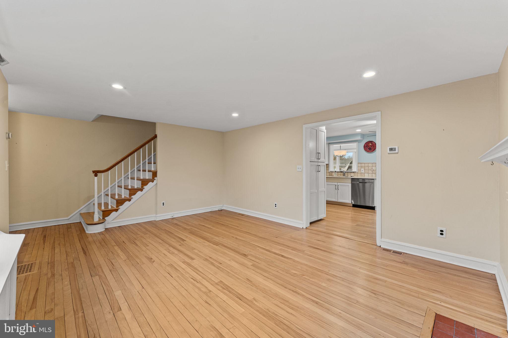 18 Manor Road Paoli, PA 19301 - Photo 8 of 41