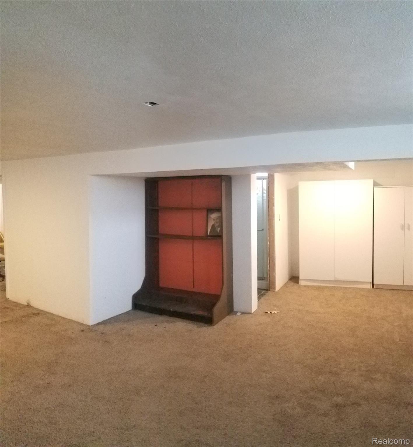 47700 Shelby Road Utica, MI 48317 - Photo 24 of 28 20200902_162824.jpg