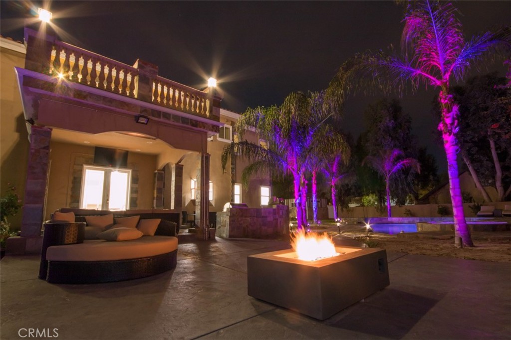 10062 Valley Cir Boulevard Chatsworth, CA 91311 - Photo 3 of 35