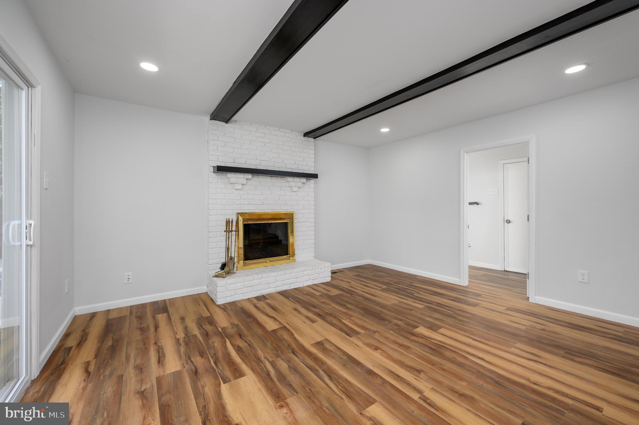 16 Bull Run Road Clementon, NJ 08021 - Photo 18 of 31 Family Room