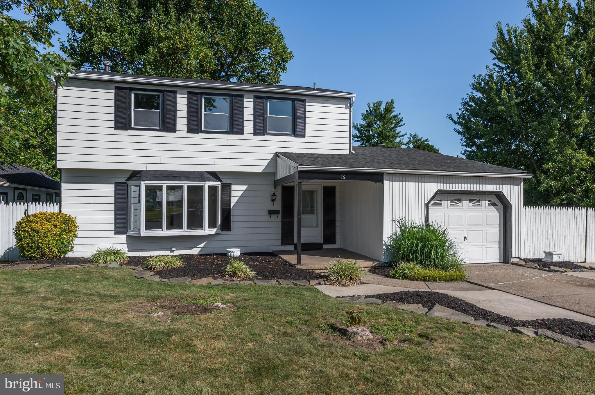 16 Bull Run Road Clementon, NJ 08021 - Photo 31 of 31 Front Yard