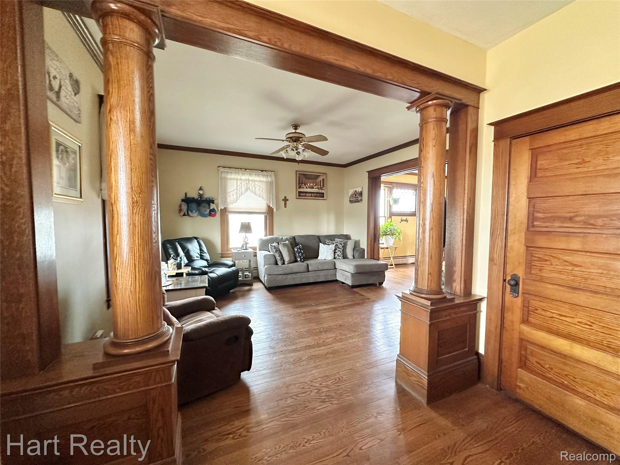 1083 South Van Buren Road Reese, MI 48757 - Photo 7 of 33 Original woodwork through out the home