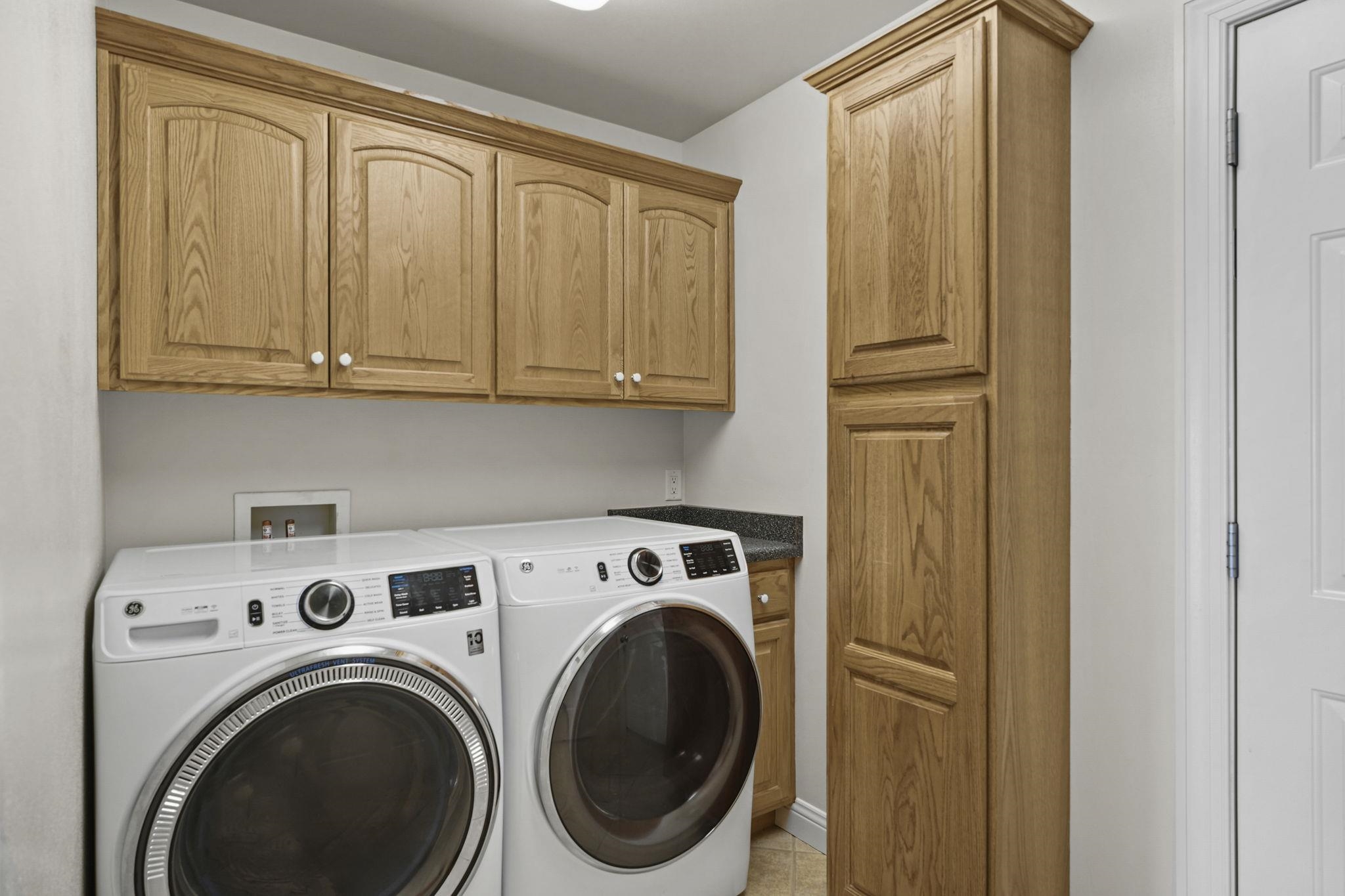 9106 Waterside Street Middleton, WI 53562 - Photo 15 of 36