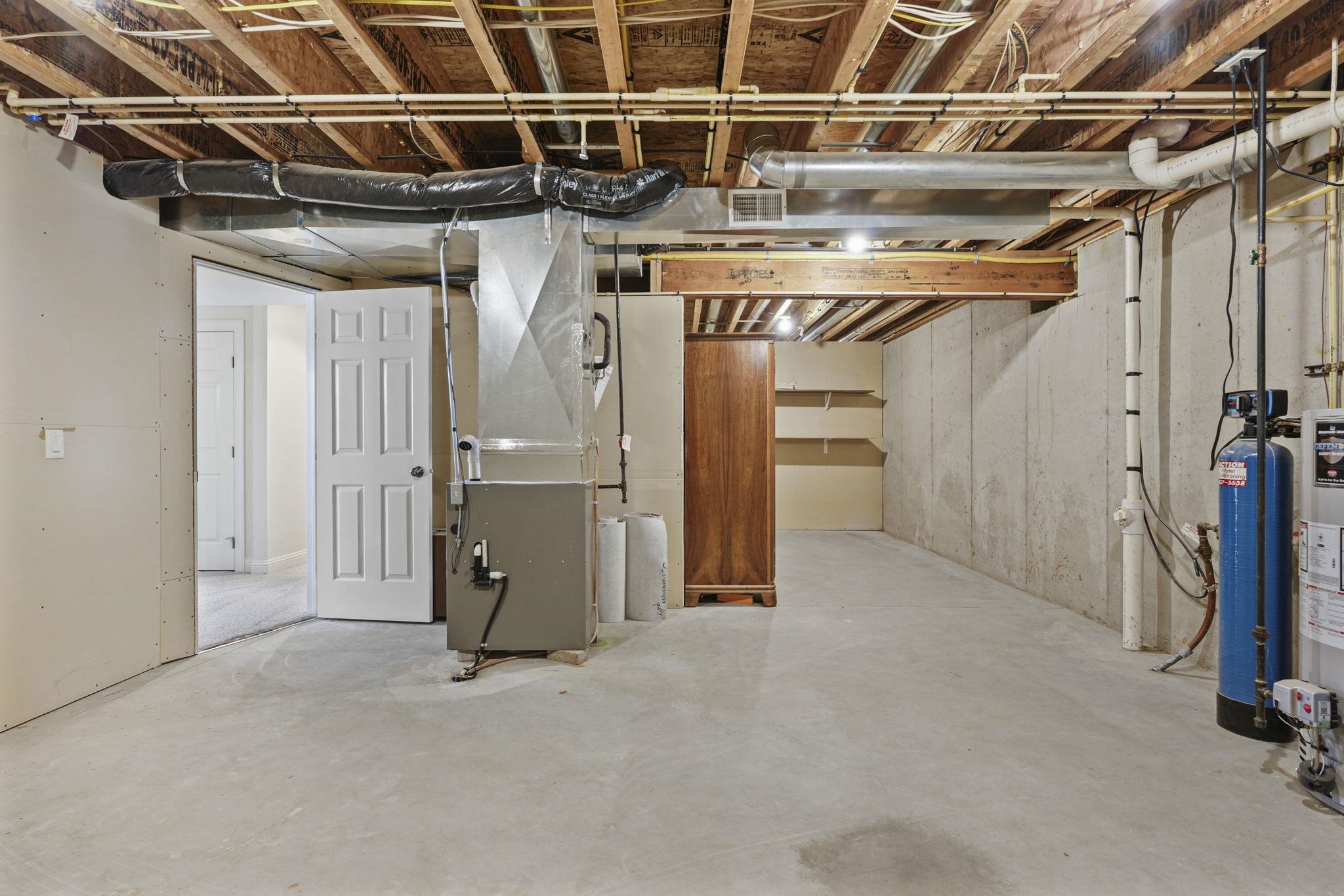 9106 Waterside Street Middleton, WI 53562 - Photo 34 of 36