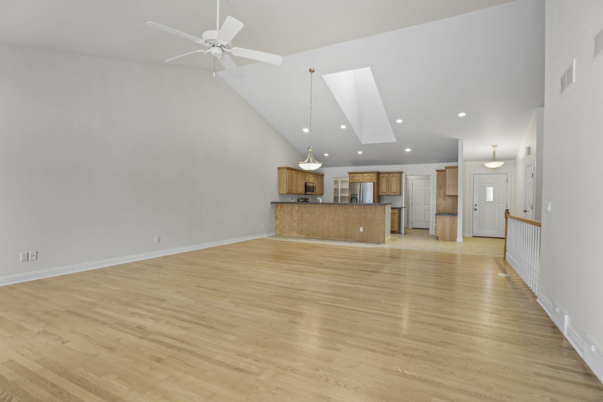 9106 Waterside Street Middleton, WI 53562 - Photo 6 of 36