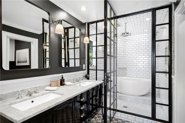 $9,995,000 | 31889 Circle Drive, Laguna Beach, CA 92651