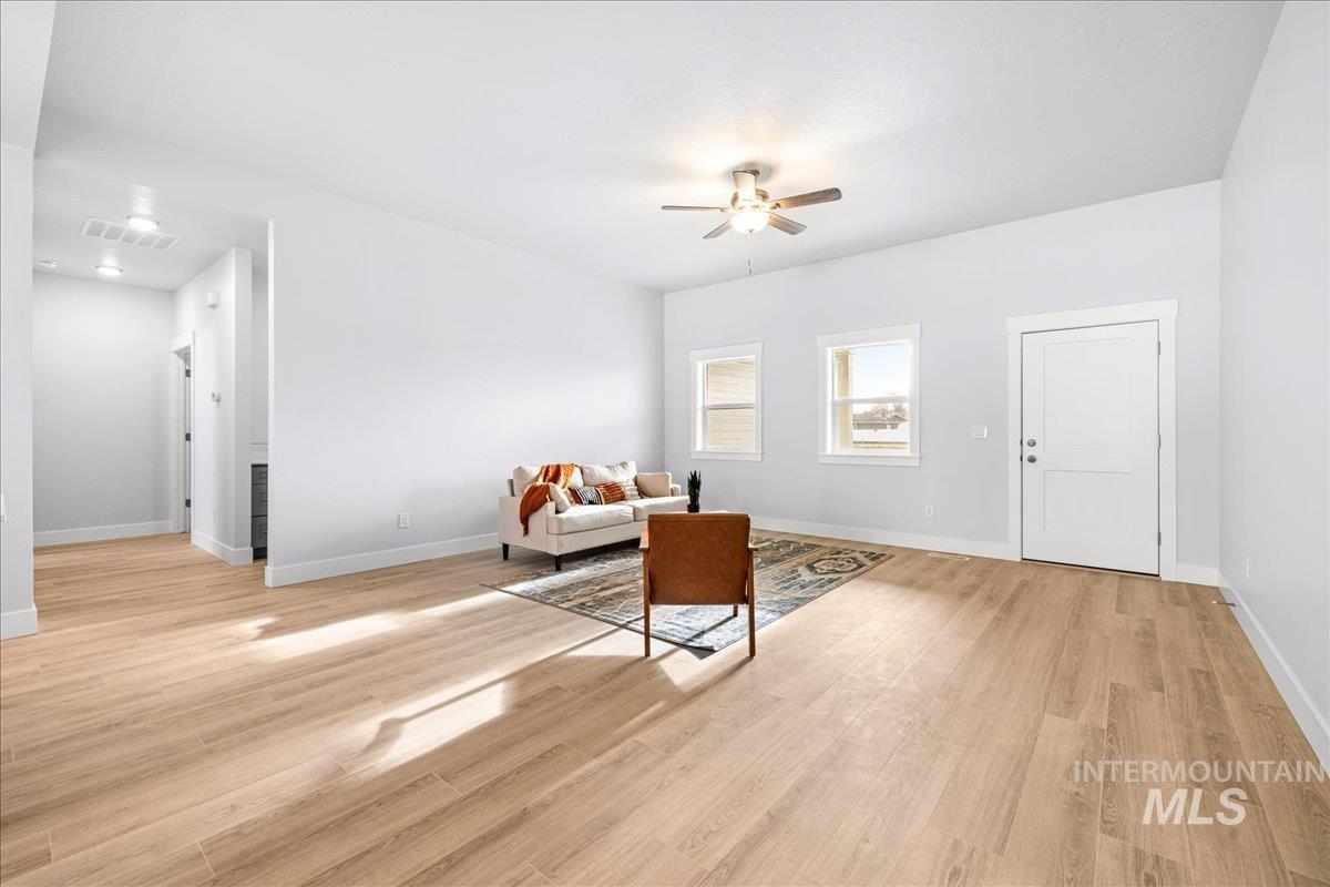 2173 Austin Way Fruitland, ID 83619 - Photo 6 of 41