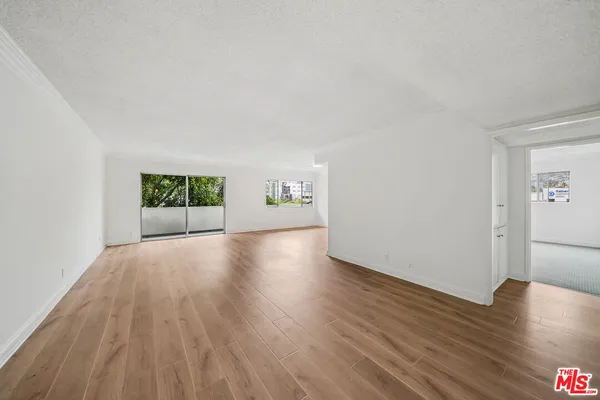 $3,000 | 131 North Orlando Avenue, Unit 204, Los Angeles, CA 90048