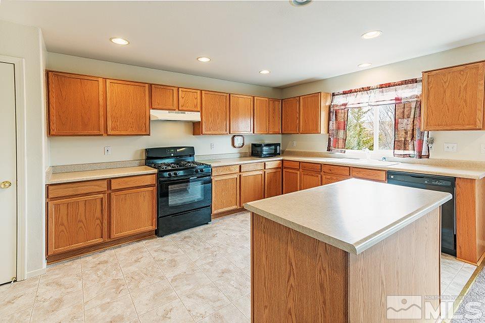 7409 Tallgrass Drive Reno, NV 89506 - Photo 9 of 20 Photo 9