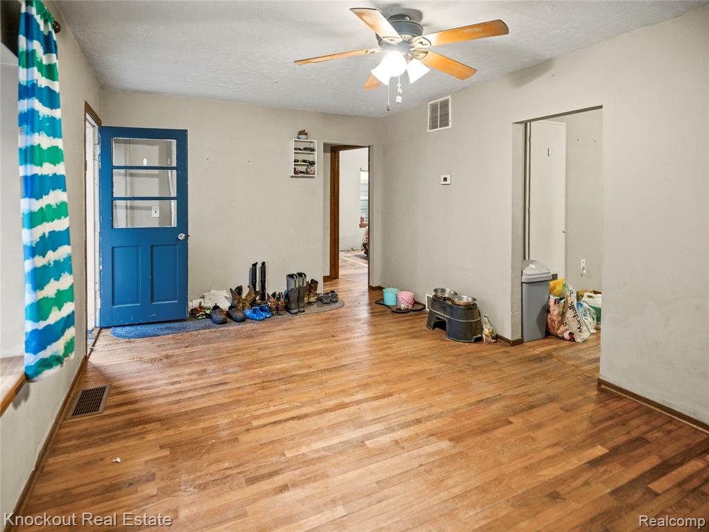 4482 Kirk Road Vassar, MI 48768 - Photo 5 of 16