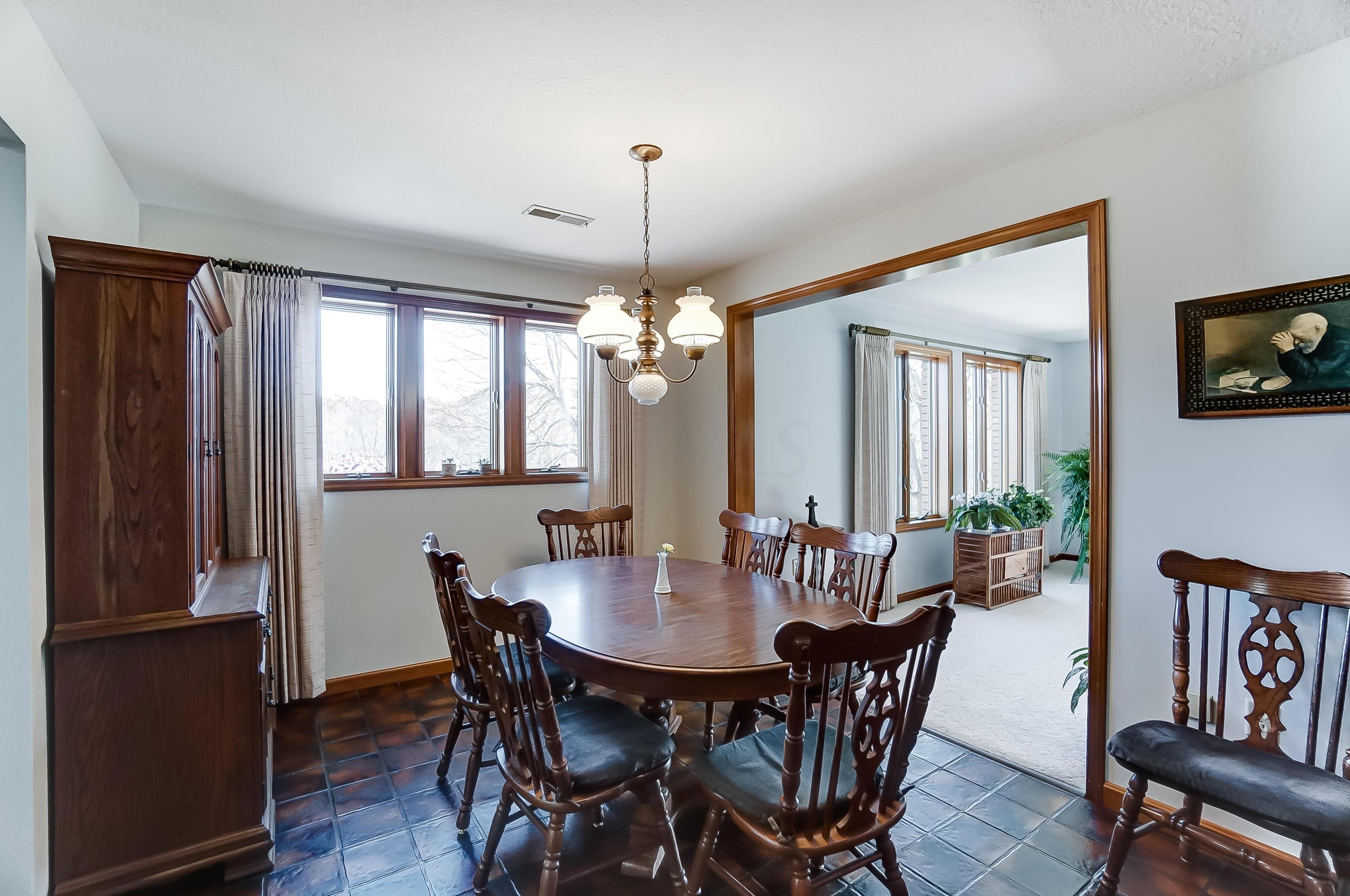 5233 Porter Road Northeast Newark, OH 43055 - Photo 12 of 40