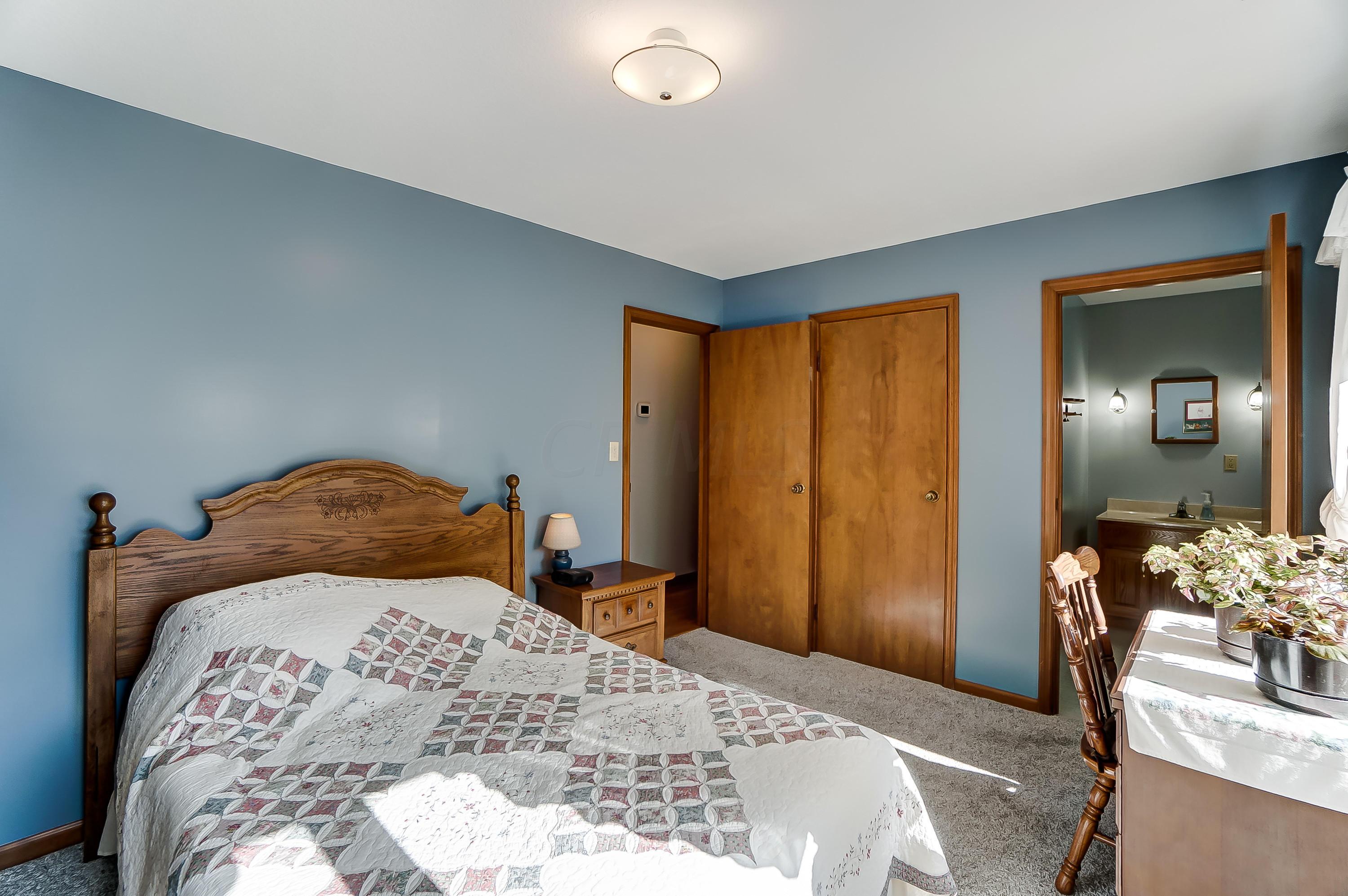 5233 Porter Road Northeast Newark, OH 43055 - Photo 18 of 40