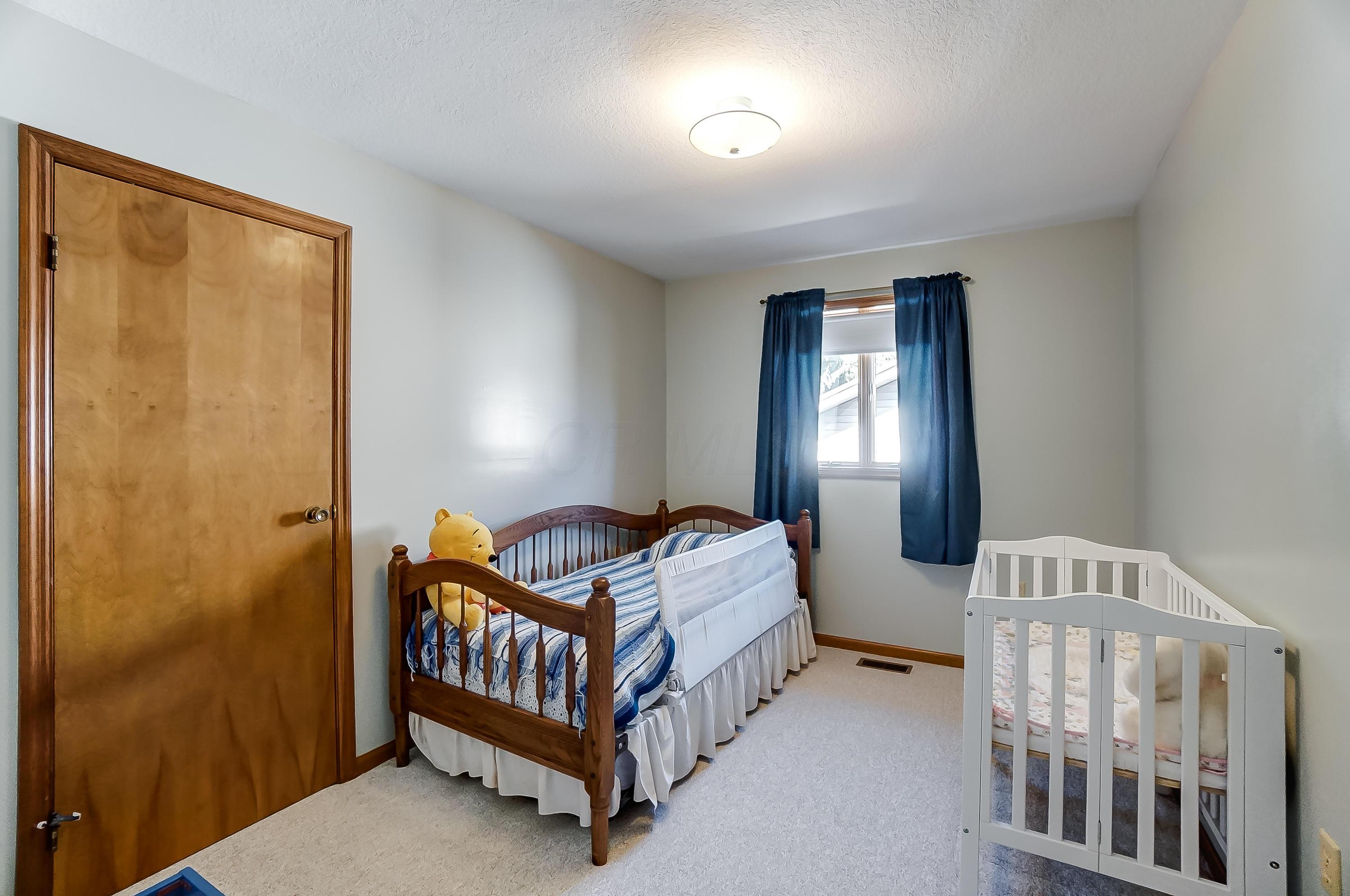 5233 Porter Road Northeast Newark, OH 43055 - Photo 23 of 40