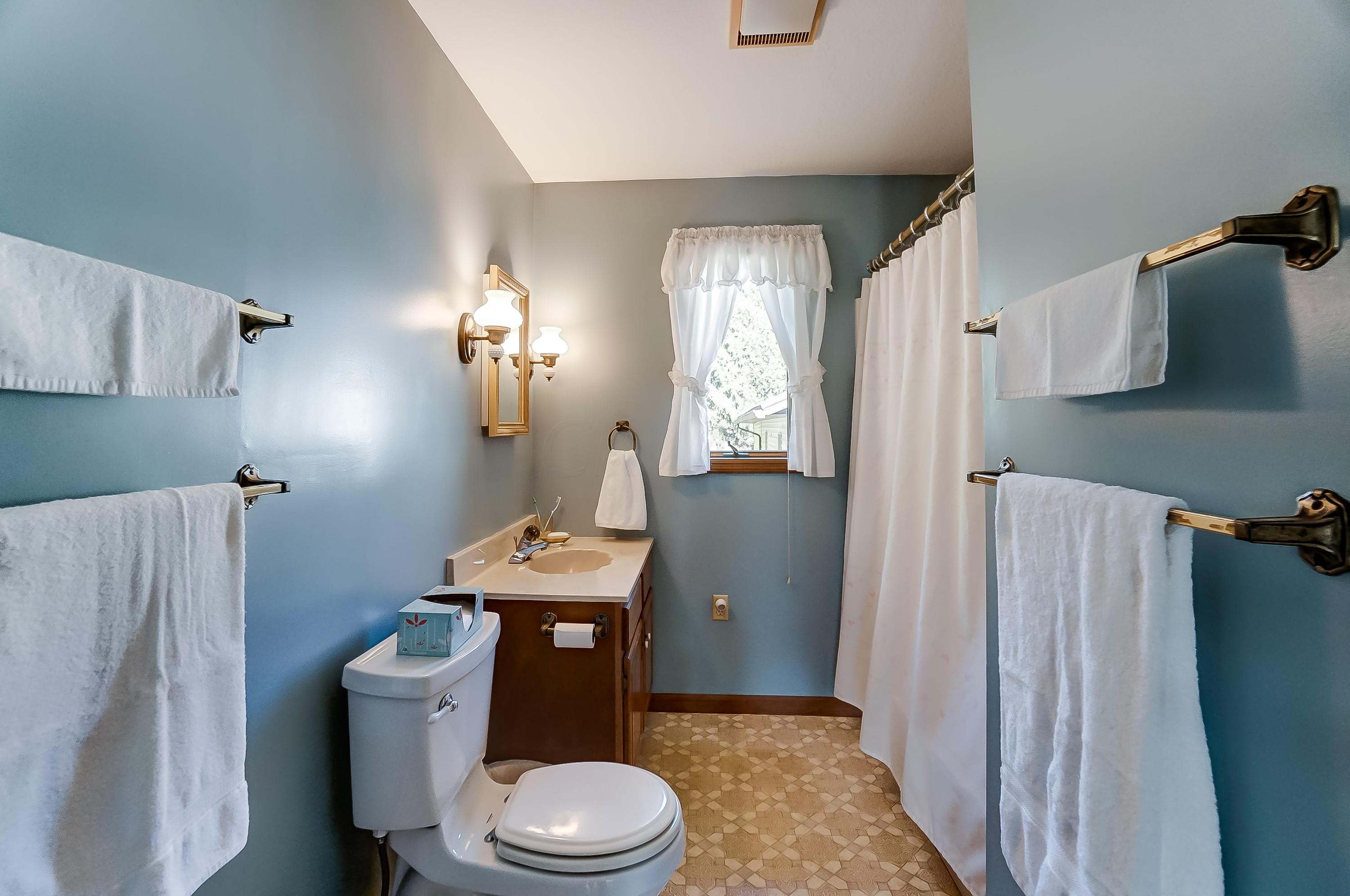 5233 Porter Road Northeast Newark, OH 43055 - Photo 25 of 40