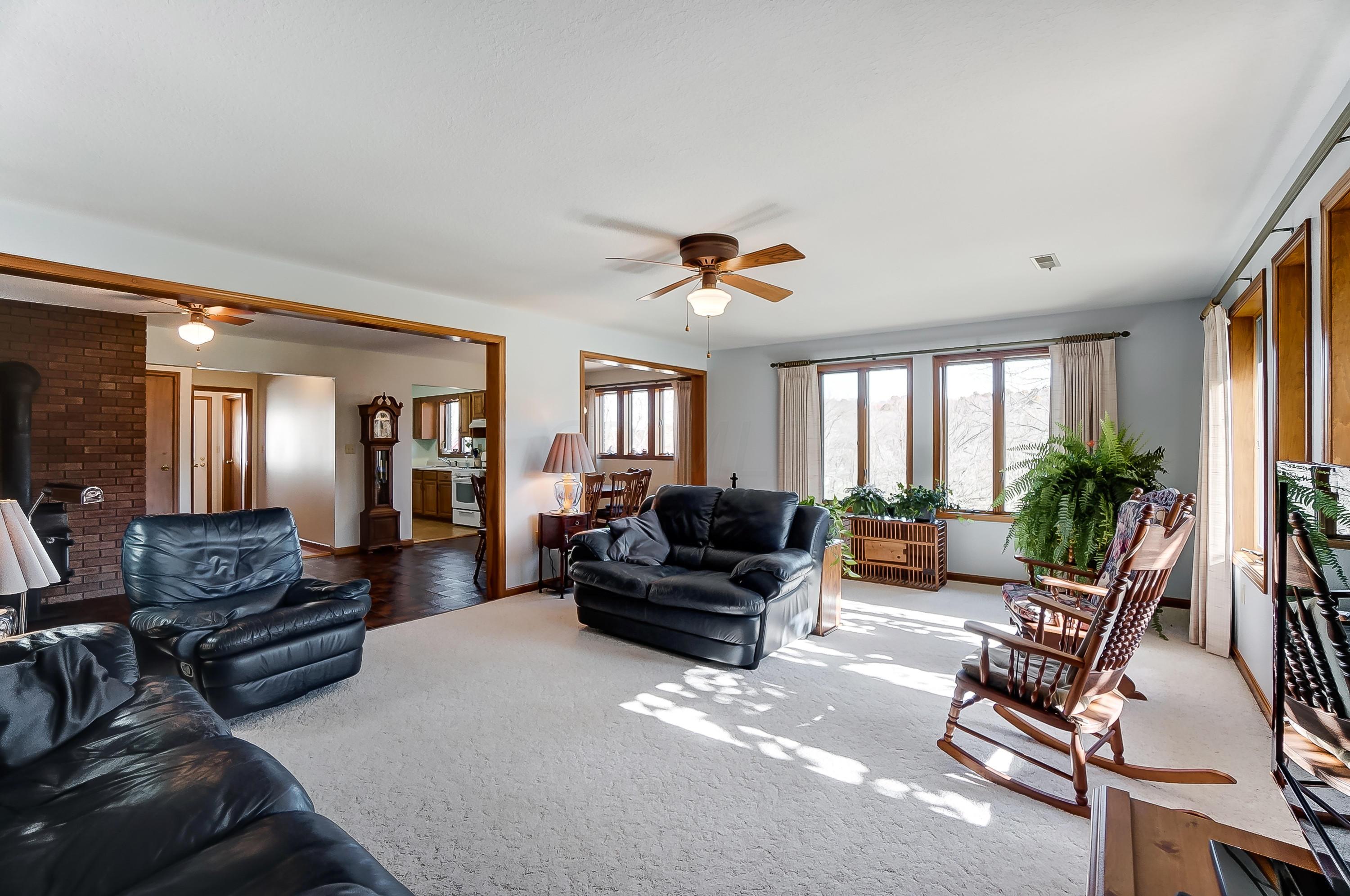 5233 Porter Road Northeast Newark, OH 43055 - Photo 9 of 40