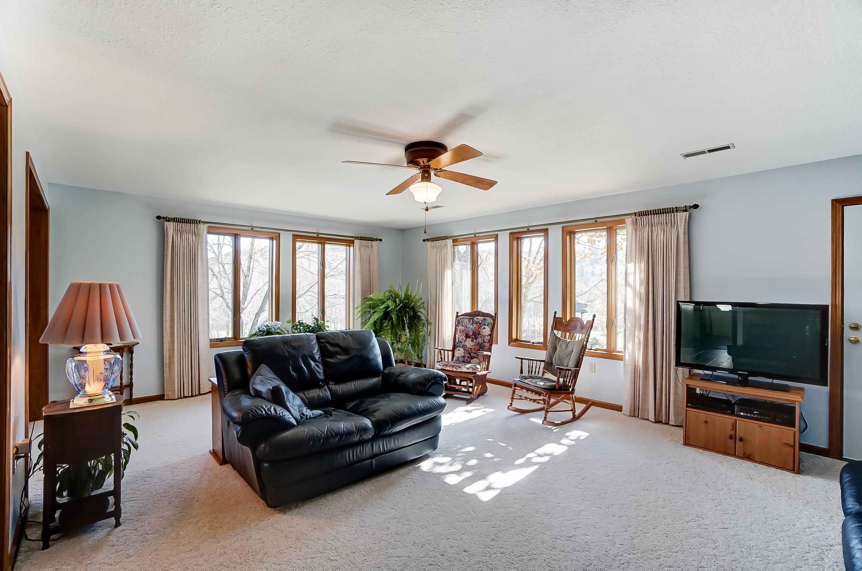 5233 Porter Road Northeast Newark, OH 43055 - Photo 10 of 40