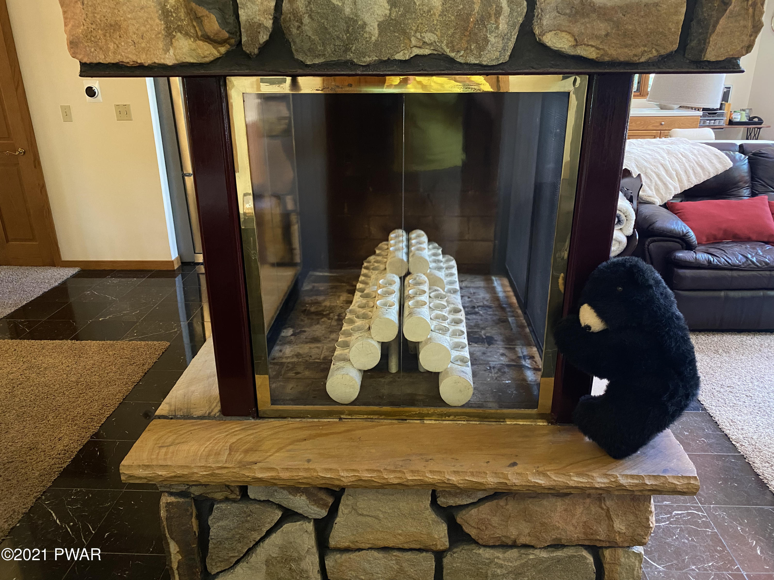 105 River Road Greentown, PA 18426 - Photo 25 of 67 1st Floor Fireplace