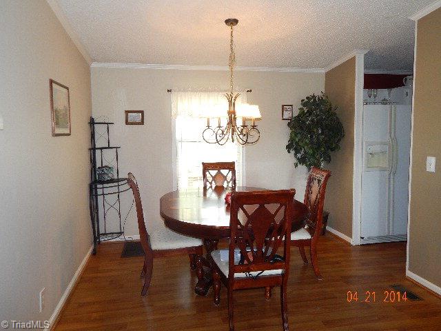 259 Red Top Road Ferguson, NC 28624 - Photo 4 of 19 Dinning Area