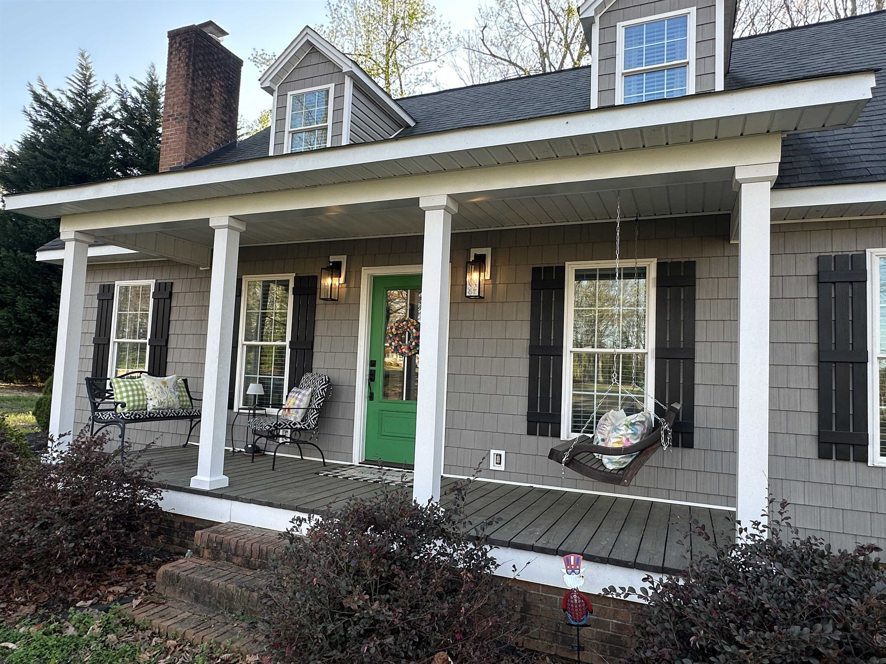 159 Meadow Wood Drive Gaffney, SC 29341 - Photo 2 of 22