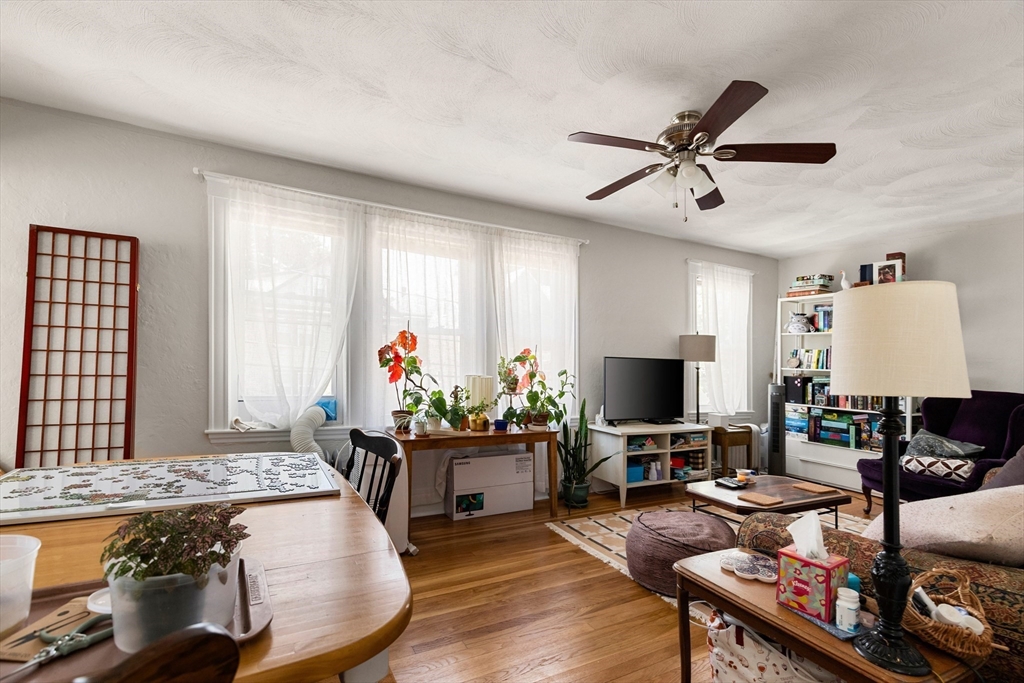 33 Kimball Road Watertown, MA 02472 - Photo 5 of 36 Gallery Image 5