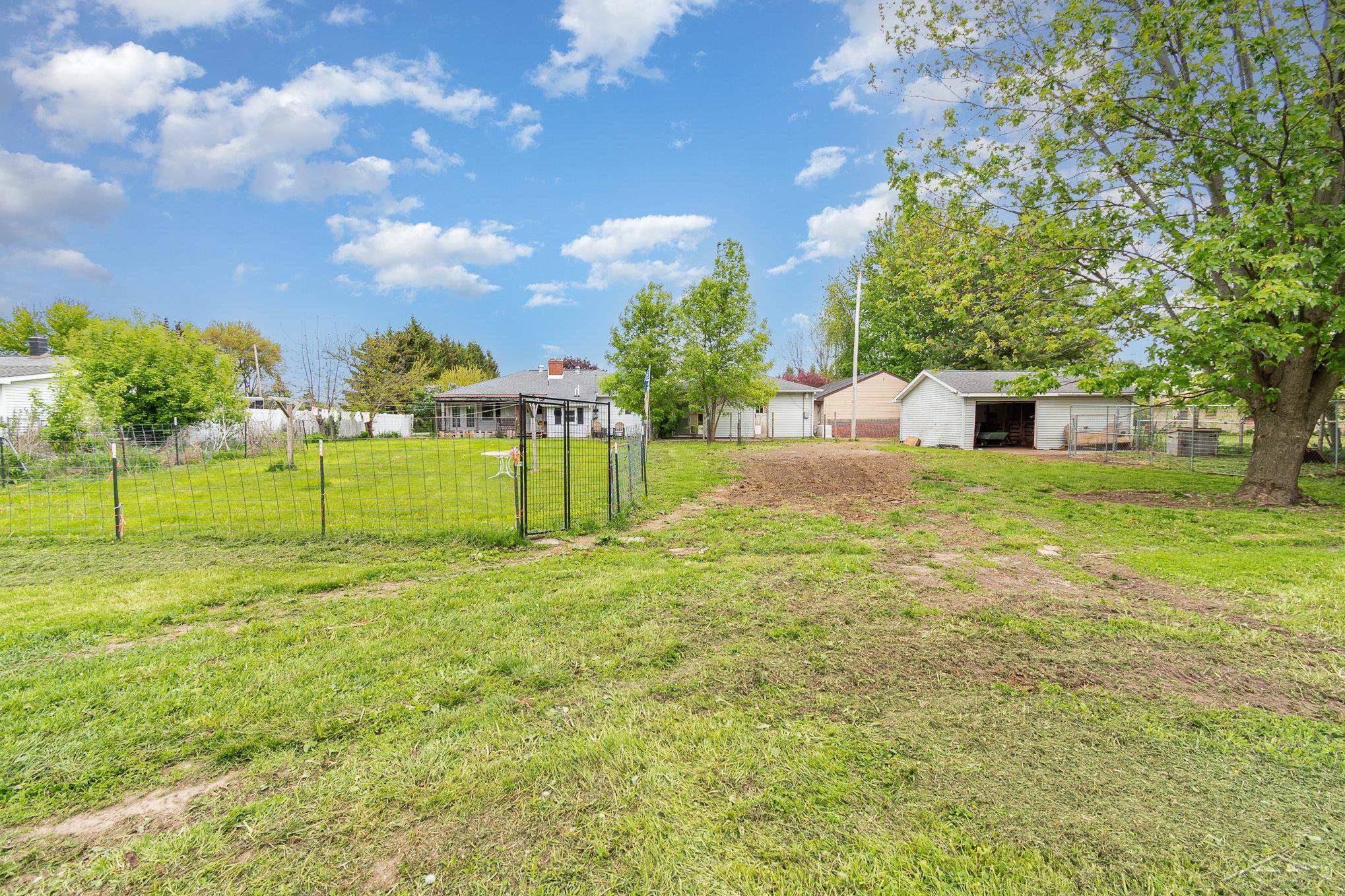 2430 4 Mile Road Kawkawlin, MI 48631 - Photo 14 of 23