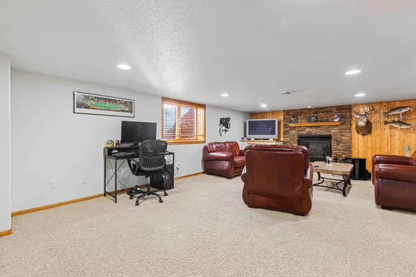 $624,500 | 722 42 Avenue South, Moorhead, MN 56560