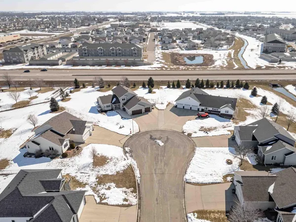 $624,500 | 722 42 Avenue South, Moorhead, MN 56560