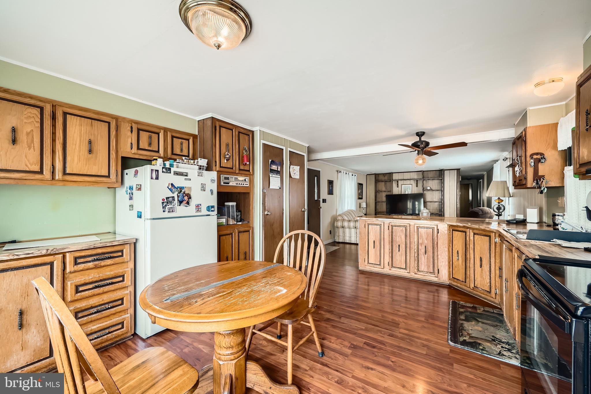 211 Robwood Road Dundalk, MD 21222 - Photo 6 of 11 Gallery Image 6