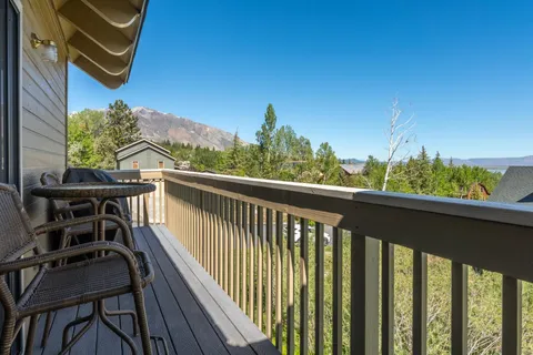 $699,000 | 117 Lake Manor Place, Unit 18, Crowley Lake, CA 93546
