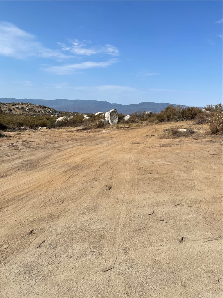 3 Fretag Road Hemet, CA 92544 - Photo 8 of 8 a view of an ocean