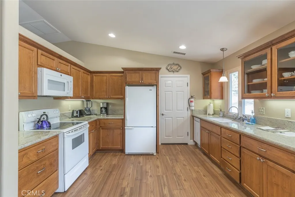 5060 Mykleoaks Road Mariposa, CA 95338 - Photo 52 of 63 Second Home