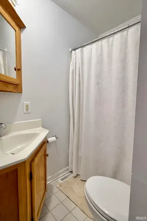 $185,000 | 210 East Shackley Street, Geneva, IN 46740