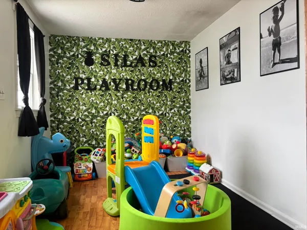 $185,000 | 210 East Shackley Street, Geneva, IN 46740