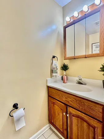 $185,000 | 210 East Shackley Street, Geneva, IN 46740