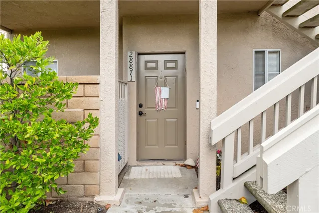 a view of an entryway of a house