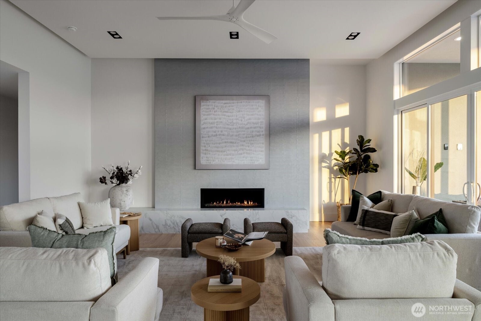 104118 East Addison Avenue Kennewick, WA 99338 - Photo 8 of 40 a living room with furniture and a flat screen tv