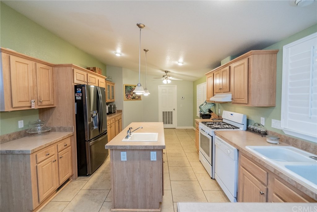 4361 Mission Boulevard, Unit 28 Montclair, CA 91763 - Photo 20 of 41