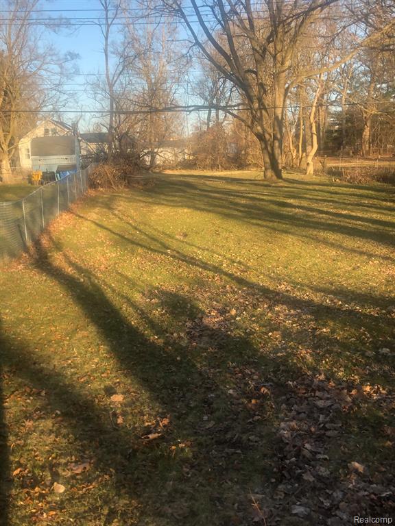 Vacant Oakview Road Waterford, MI 48329 - Photo 4 of 4