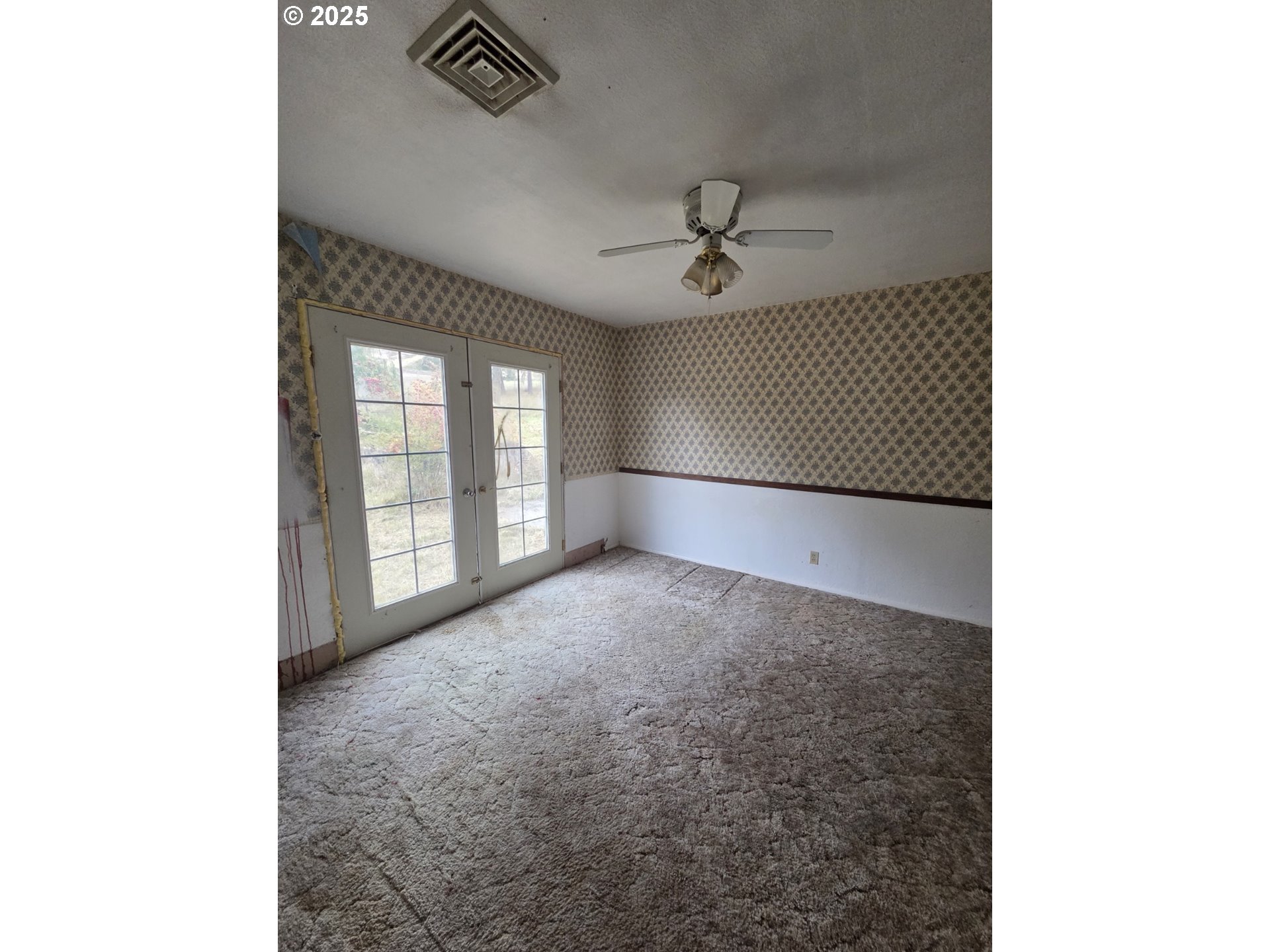 188 Robin Street Roseburg, OR 97470 - Photo 10 of 18