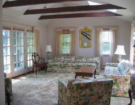 327 Poppasquash Road Bristol, RI 02809 - Photo 4 of 5 Other.