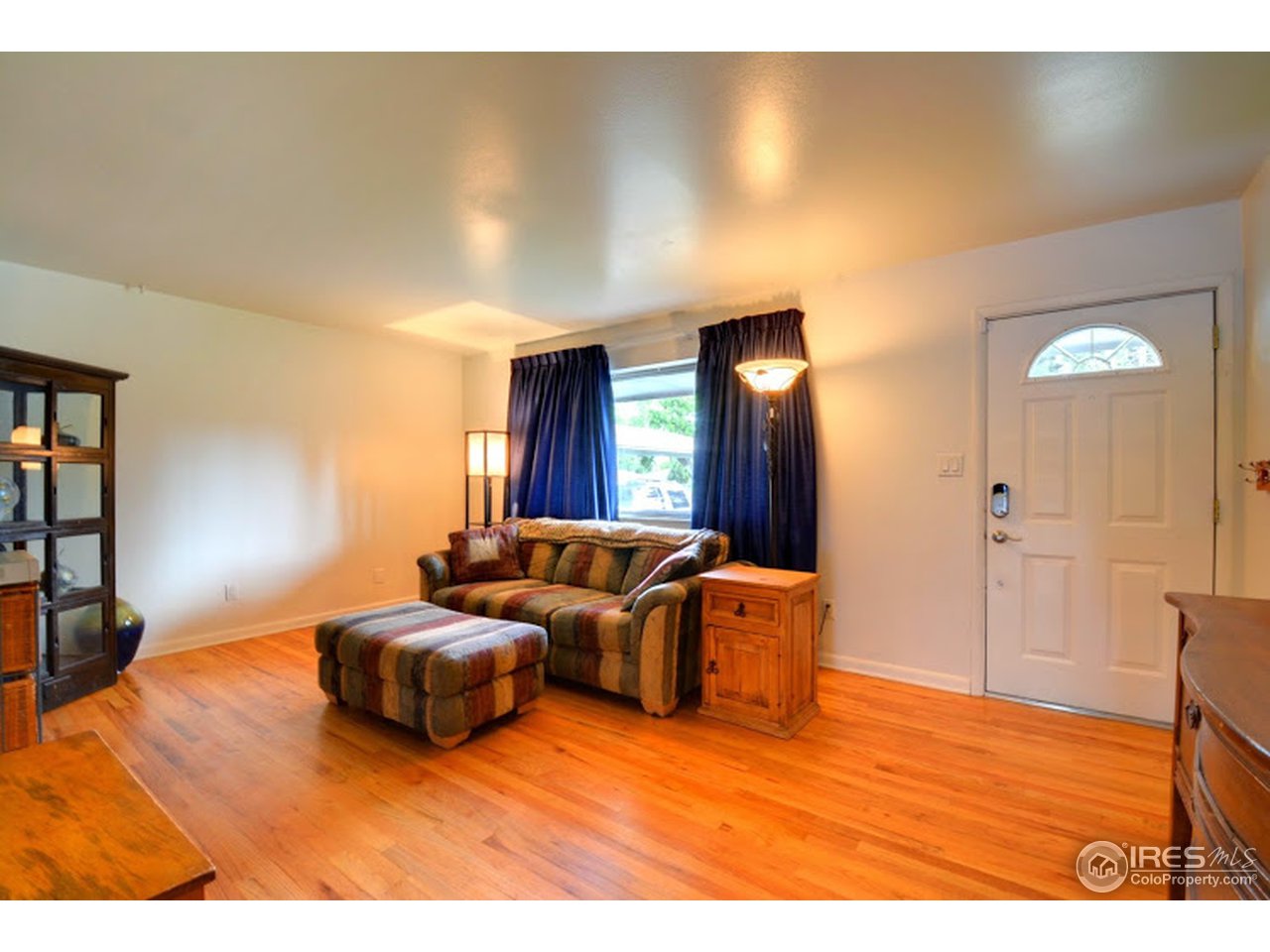 432 East Drake Road Fort Collins, CO 80525 - Photo 3 of 25 Living room