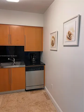 a close up view of washer and dryer