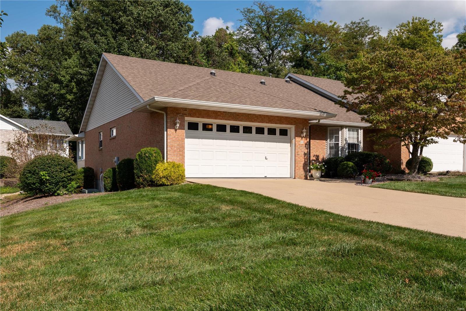 23 Kingston Road Collinsville, IL 62234 - Photo 2 of 31